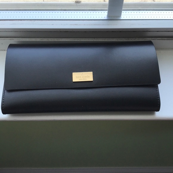 kate spade Handbags - Like brand new kate spade wallet
